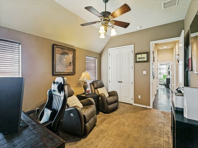 5713 Fogata Lane, Fort Worth, TX 76036