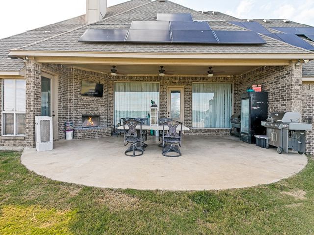 5713 Fogata Lane, Fort Worth, TX 76036