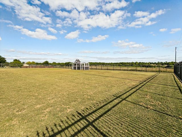5713 Fogata Lane, Fort Worth, TX 76036