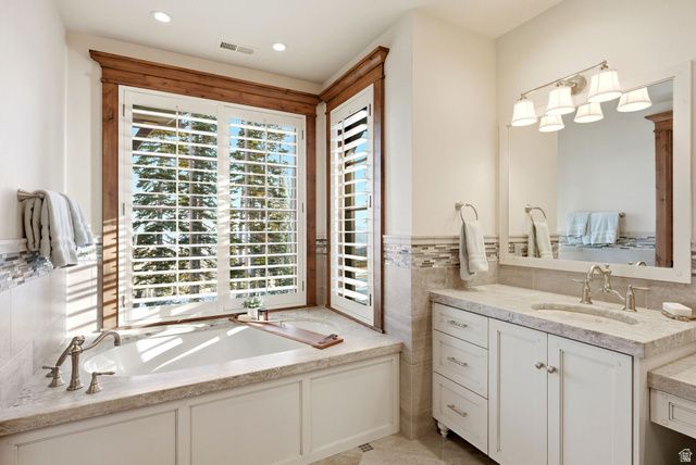 137 WHITE PINE CANYON RD, Park City, UT 84060