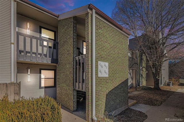 3550 S Harlan Street 242, Denver, CO 80235