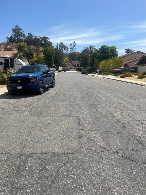 Image 5 of property listing at 26811 Sol Court, Hemet, CA 92544