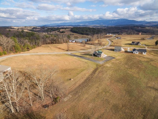 17 Links View Drive, Greeneville, TN 37743