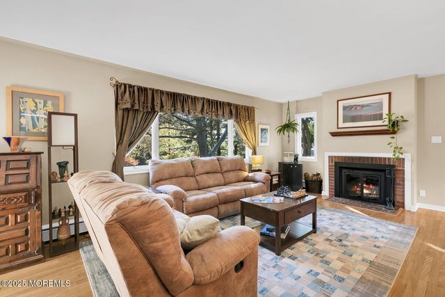 37 Clover Hill Road, Colts Neck, NJ 07722