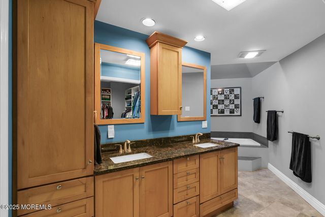 37 Clover Hill Road, Colts Neck, NJ 07722