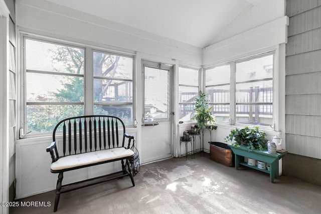 37 Clover Hill Road, Colts Neck, NJ 07722