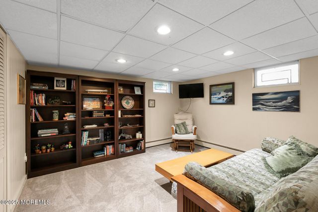 37 Clover Hill Road, Colts Neck, NJ 07722