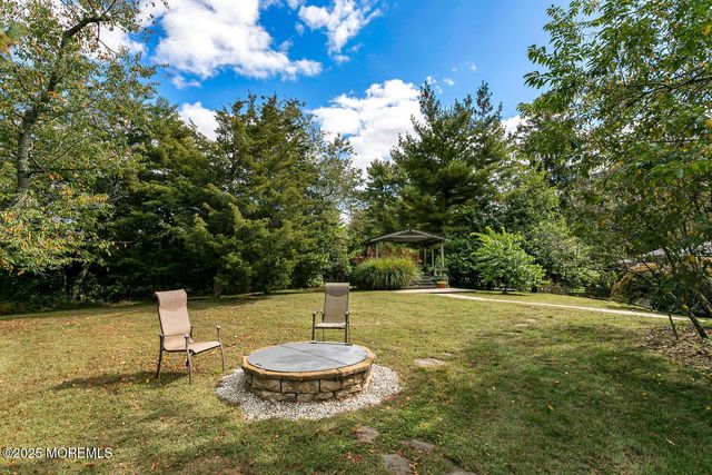 37 Clover Hill Road, Colts Neck, NJ 07722