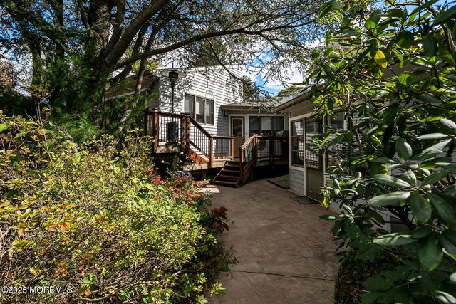 37 Clover Hill Road, Colts Neck, NJ 07722