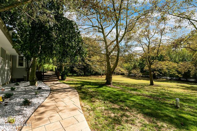 37 Clover Hill Road, Colts Neck, NJ 07722