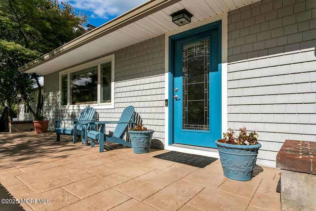 37 Clover Hill Road, Colts Neck, NJ 07722