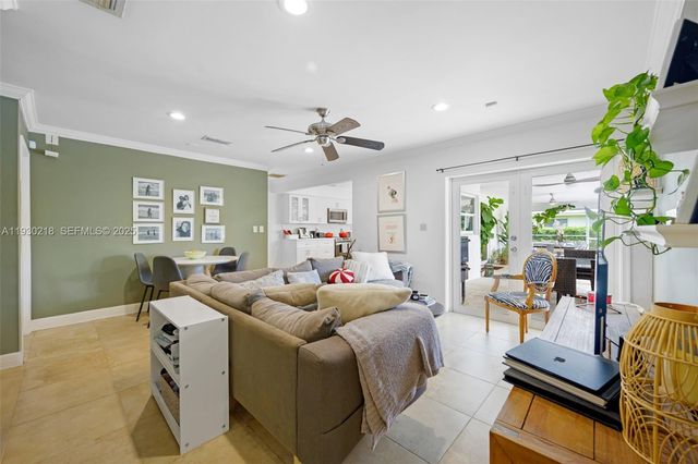 8330 SW 171st St, Palmetto Bay, FL 33157