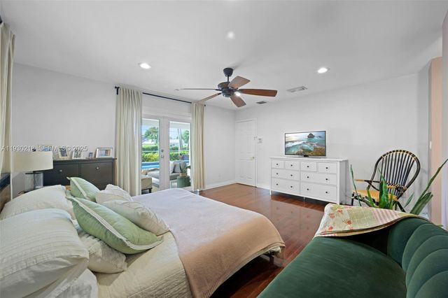 8330 SW 171st St, Palmetto Bay, FL 33157