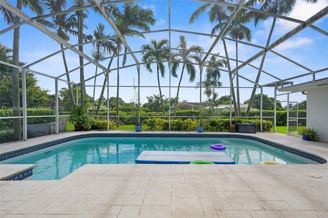 8330 SW 171st St, Palmetto Bay, FL 33157