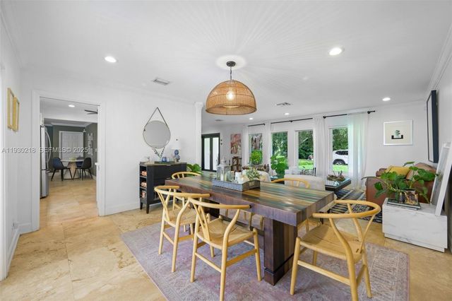 8330 SW 171st St, Palmetto Bay, FL 33157