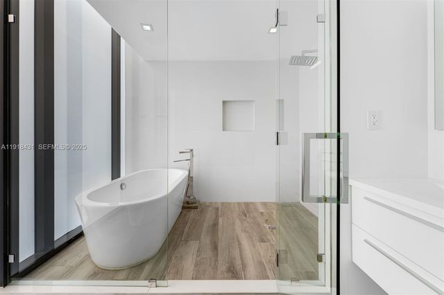 1525 Bay Rd 1525, Miami Beach, FL 33139