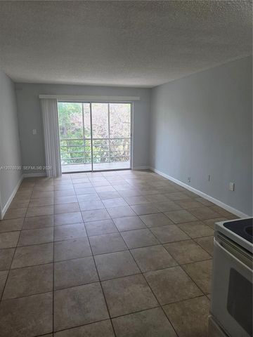 20520 NW 15th Avenue 230, Miami Gardens, FL 33169