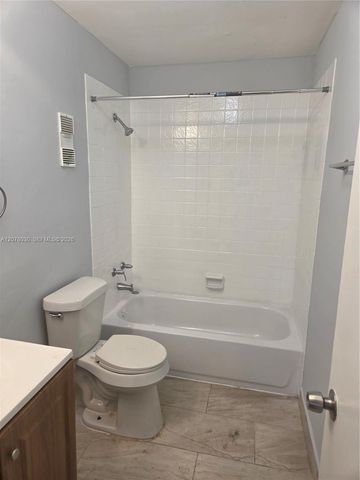 20520 NW 15th Avenue 230, Miami Gardens, FL 33169