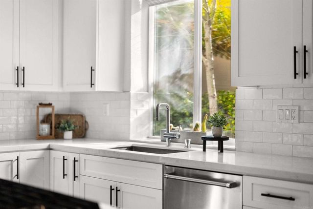 7100 Surfbird Circle, Carlsbad, CA 92011