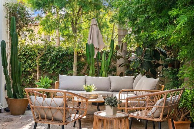 7100 Surfbird Circle, Carlsbad, CA 92011