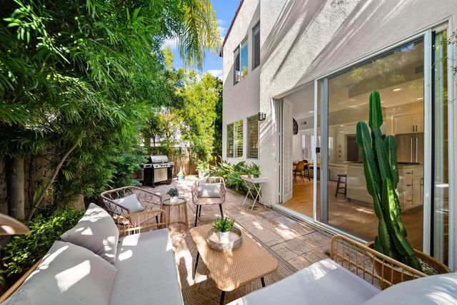 7100 Surfbird Circle, Carlsbad, CA 92011