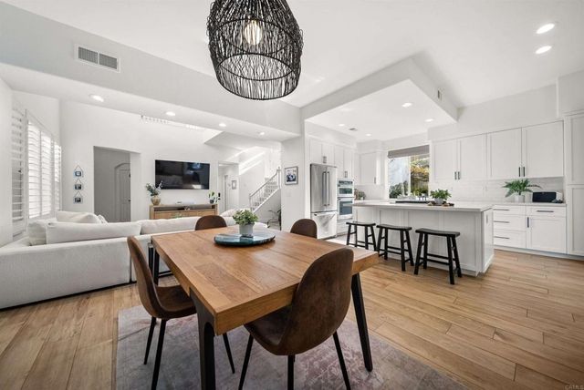 7100 Surfbird Circle, Carlsbad, CA 92011