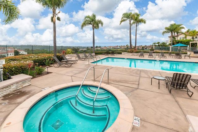 7100 Surfbird Circle, Carlsbad, CA 92011