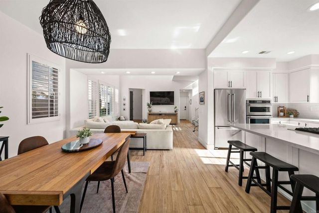 7100 Surfbird Circle, Carlsbad, CA 92011