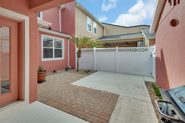202 WOODHOUSE LANE, Deland, FL 32724