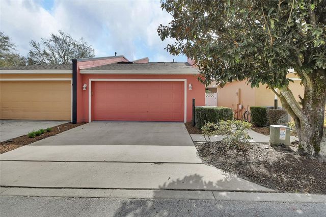 202 WOODHOUSE LANE, Deland, FL 32724