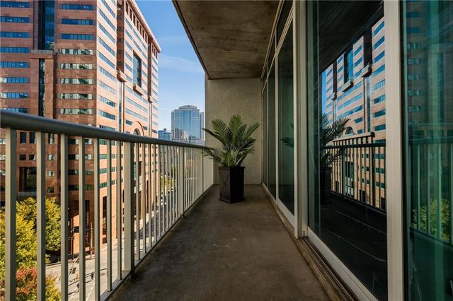 44 PEACHTREE NE Place 1030, Atlanta, GA 30309