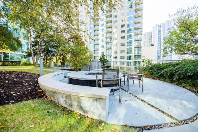 44 PEACHTREE NE Place 1030, Atlanta, GA 30309