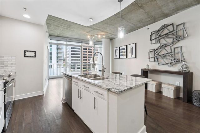 44 PEACHTREE NE Place 1030, Atlanta, GA 30309