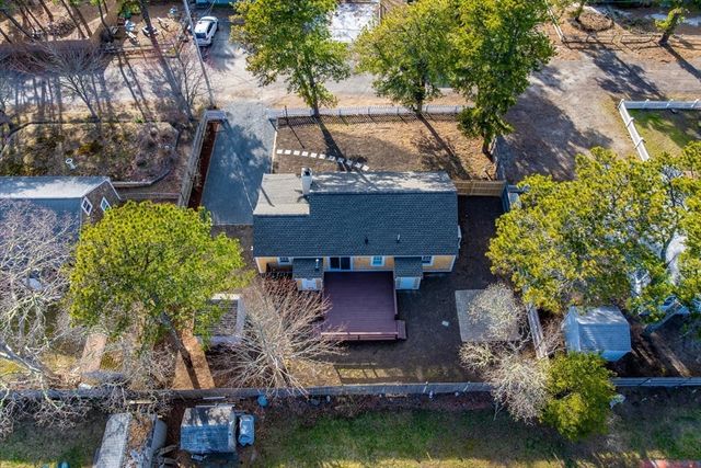 12 Blueberry Ln, Dennis, MA 02639