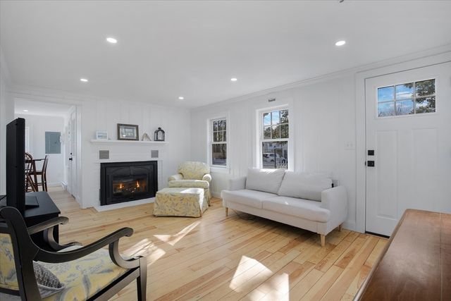 12 Blueberry Ln, Dennis, MA 02639