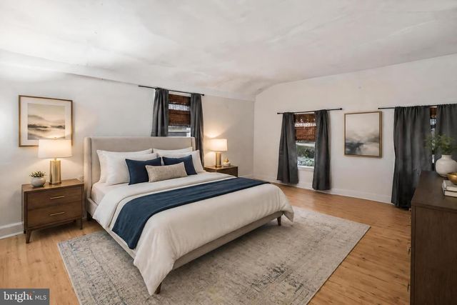1 WOODS ALY, Mount Holly, NJ 08060