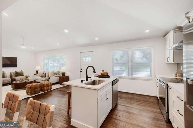 250 Holly Road NW, Atlanta, GA 30314