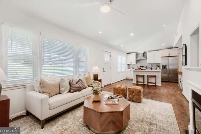 250 Holly Road NW, Atlanta, GA 30314