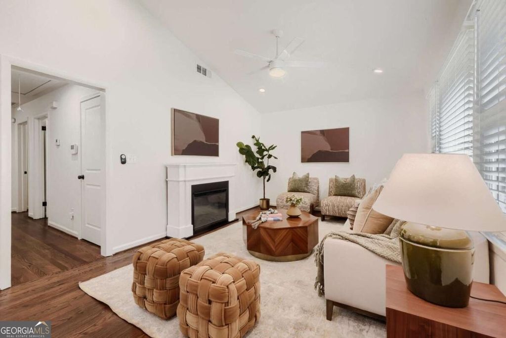 250 Holly Road NW, Atlanta, GA 30314 — photo 4