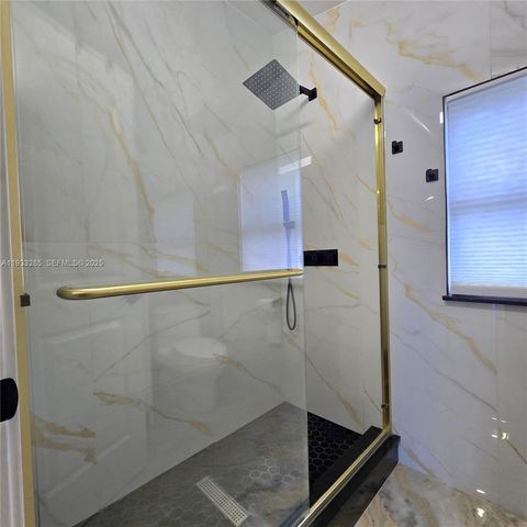 620 Briarwood Cir 1-43, Hollywood, FL 33024