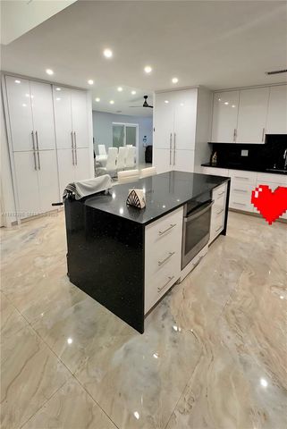 620 Briarwood Cir 1-43, Hollywood, FL 33024