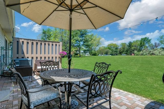 60 Woodward Ln, Bernards Twp., NJ 07920