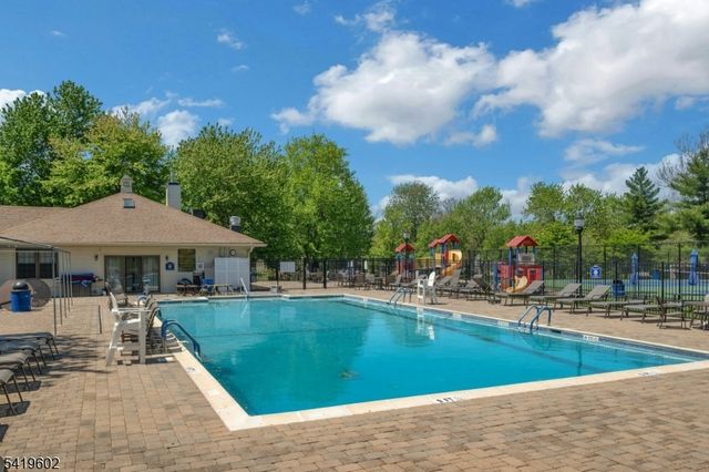 60 Woodward Ln, Bernards Twp., NJ 07920