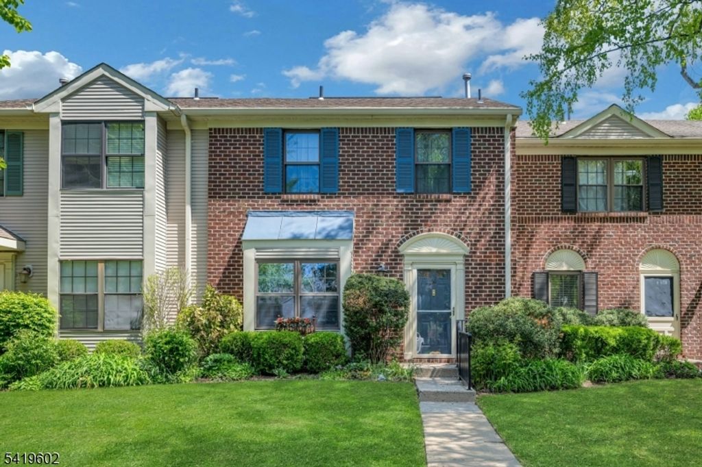 60 Woodward Ln, Bernards Twp., NJ 07920