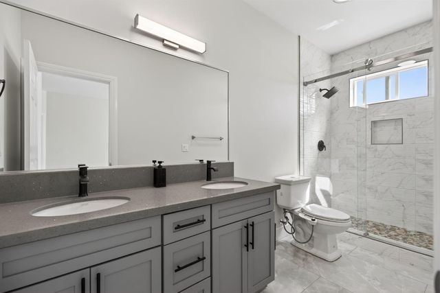 5955 Cortes Ct, Sacramento, CA 95824