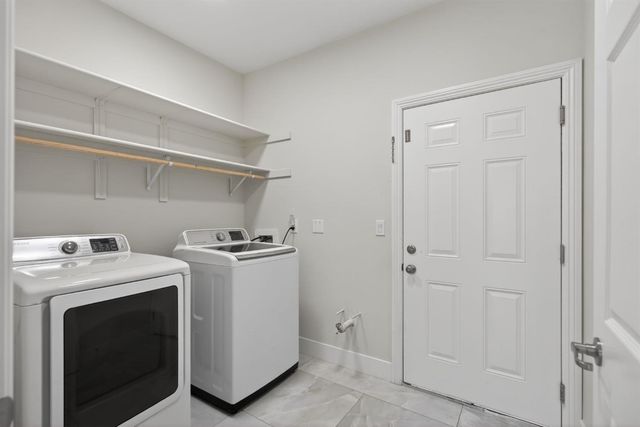 5955 Cortes Ct, Sacramento, CA 95824