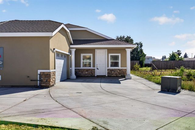 5955 Cortes Ct, Sacramento, CA 95824