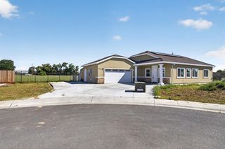 5955 Cortes Ct, Sacramento, CA 95824