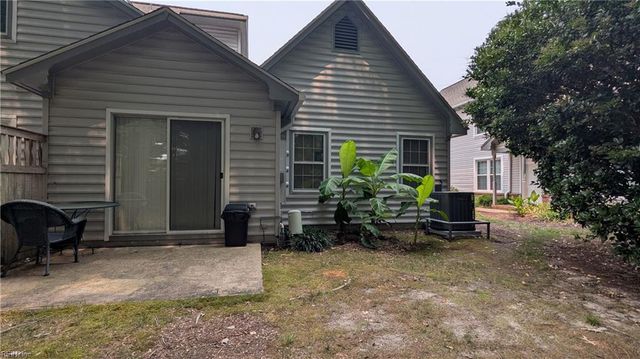 1311 Eagles Trace Path Apt A, Chesapeake, VA 23320