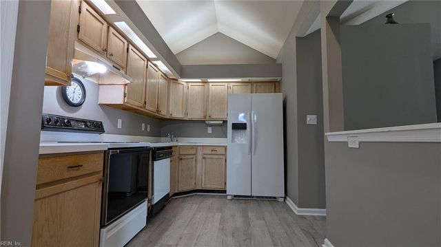1311 Eagles Trace Path Apt A, Chesapeake, VA 23320
